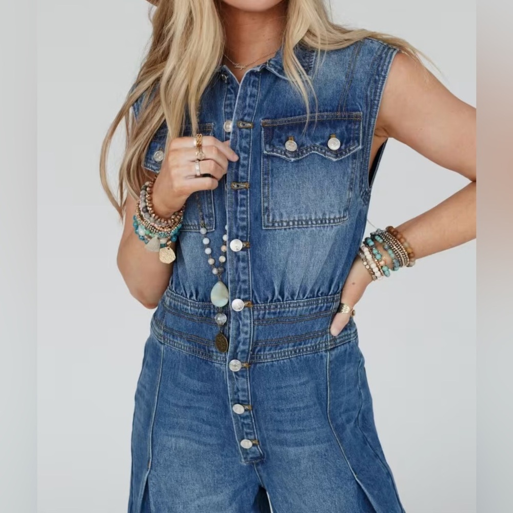 NWT Bluivy Denim Sleeveless Button Up Barrel Horseshoe Jean Jumper Jumpsuit - Picture 8 of 9